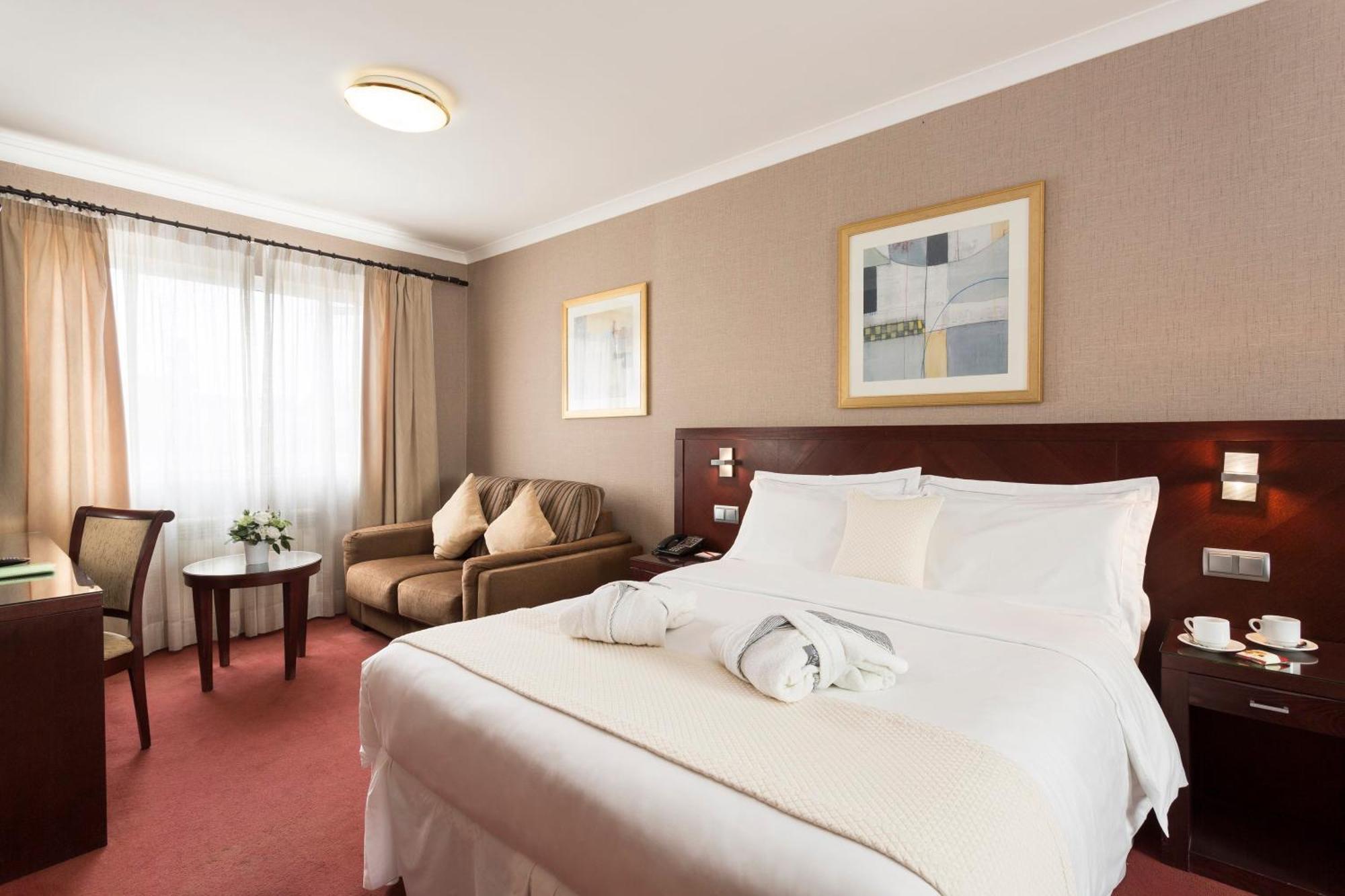 Hotel Savoy Saint Helier Jersey Exterior foto