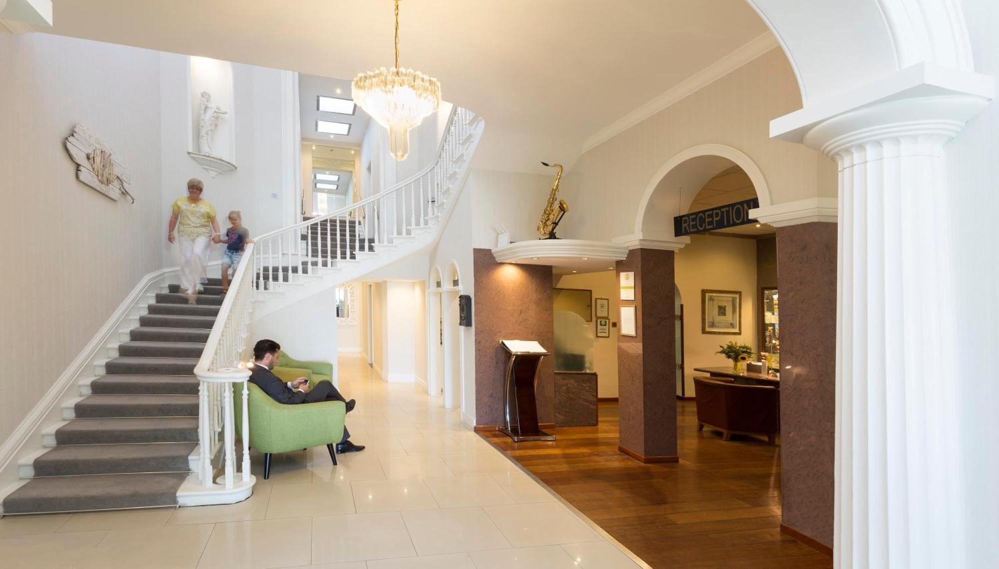 Hotel Savoy Saint Helier Jersey Exterior foto